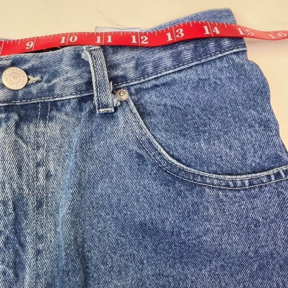 Vintage International JORDACHE Jean Shorts High Rise Blue Denim 9” inseam 14 NWT